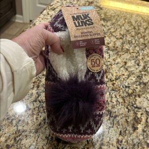 NWT Muk Luks Women's Purple and White Ballerina Slipper